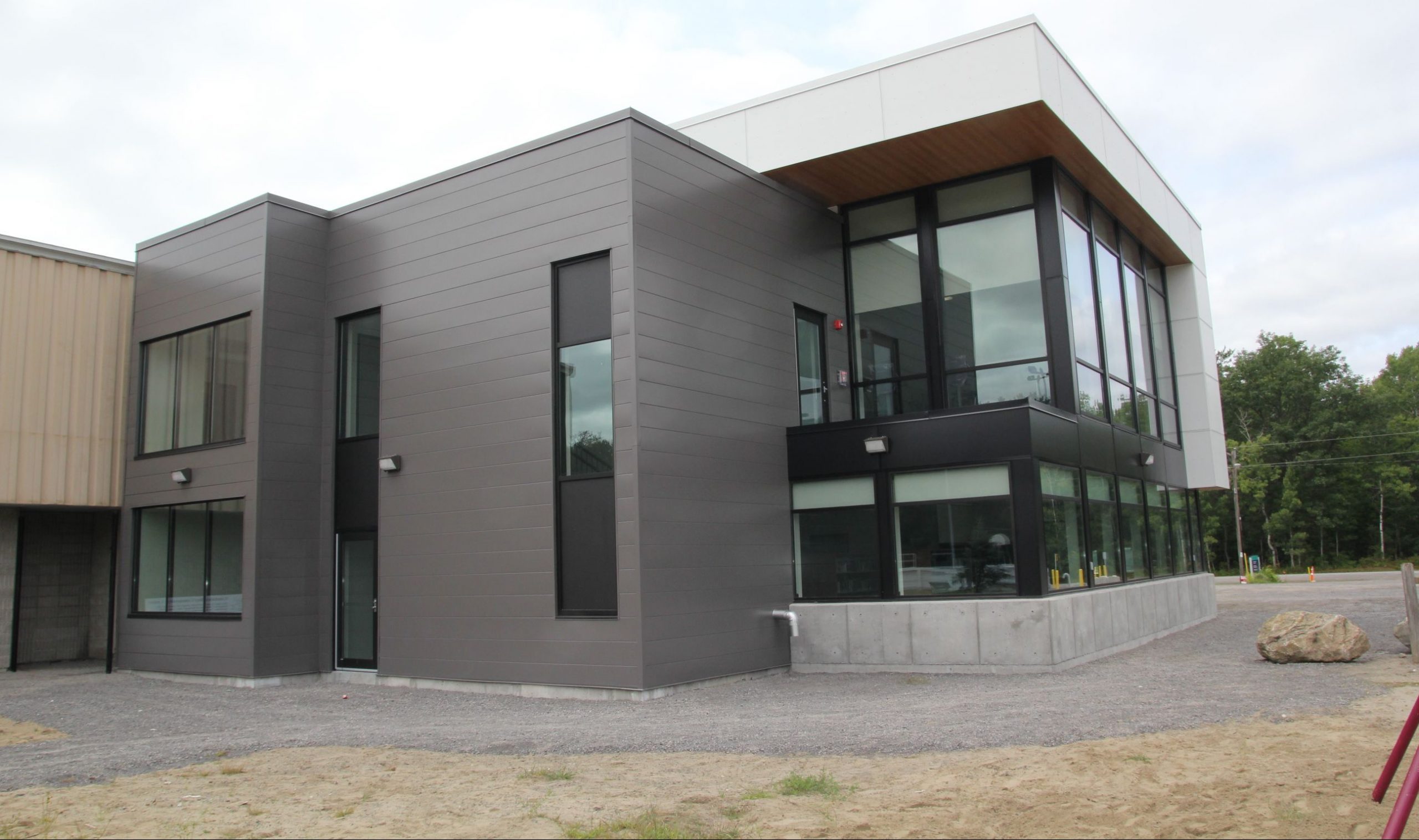 CONSTANCE & BUCKAHAMS BAY